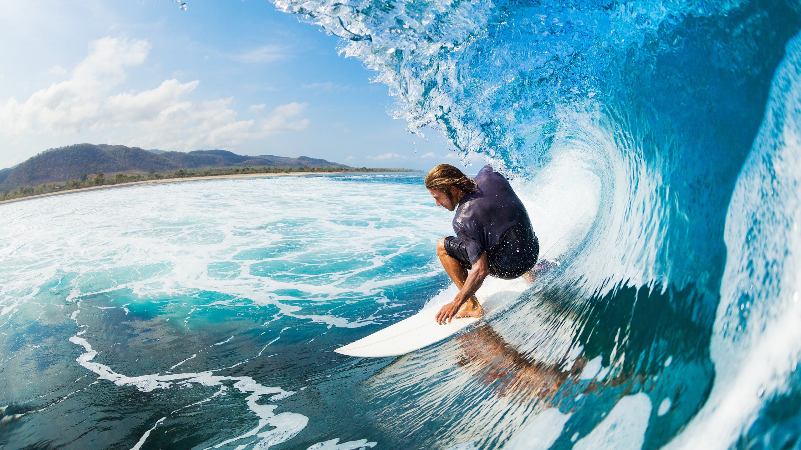 《比赛精彩瞬间：回顾年度最佳操作集锦》，竞赛精彩瞬间怎么写