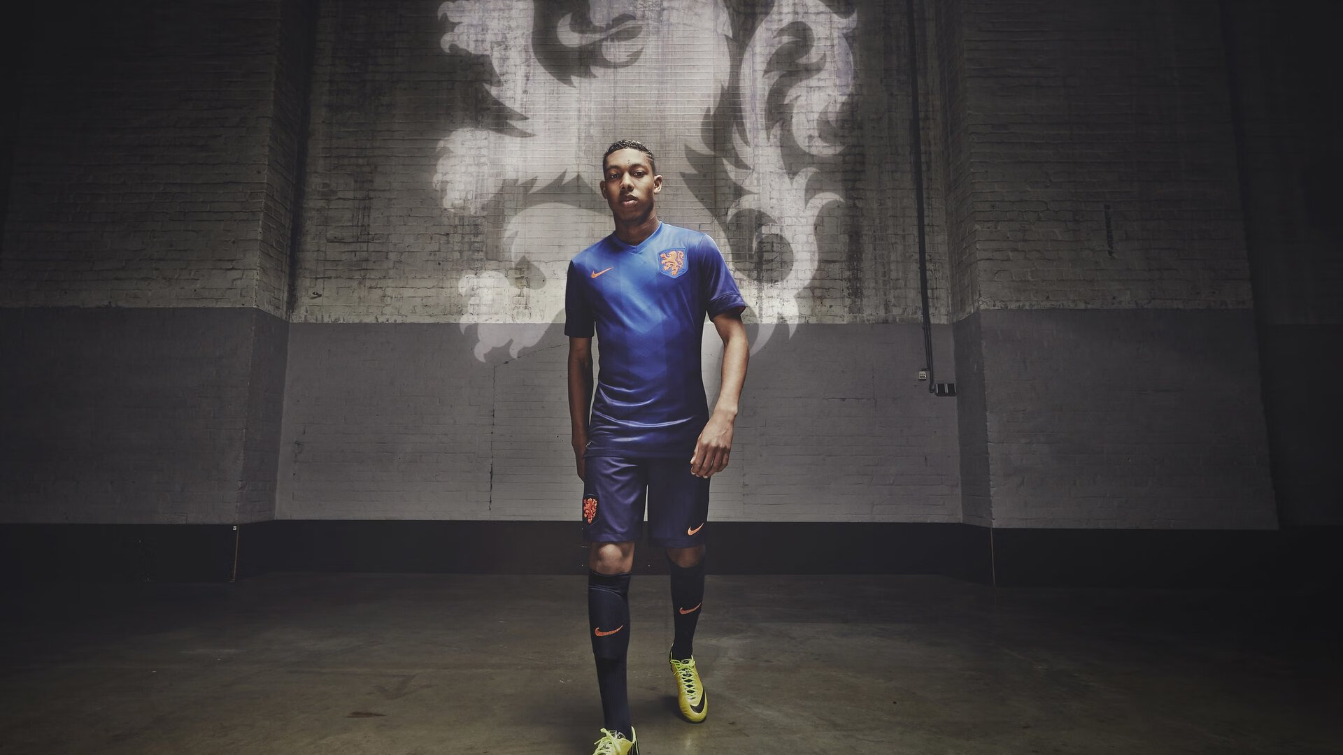 开云注册-防守反击：现代足球的制胜法宝，足球中的防守战术